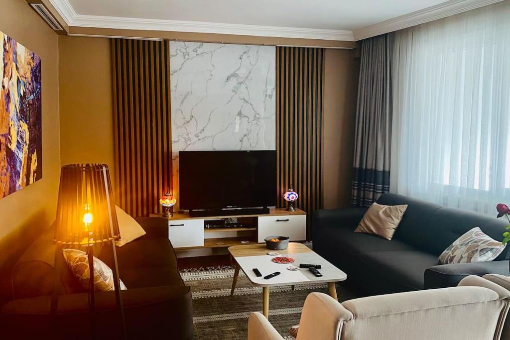 Appartement Sisli Osmanbey Taksim Large Terrace, Quietness And Space à Istambul Extérieur photo