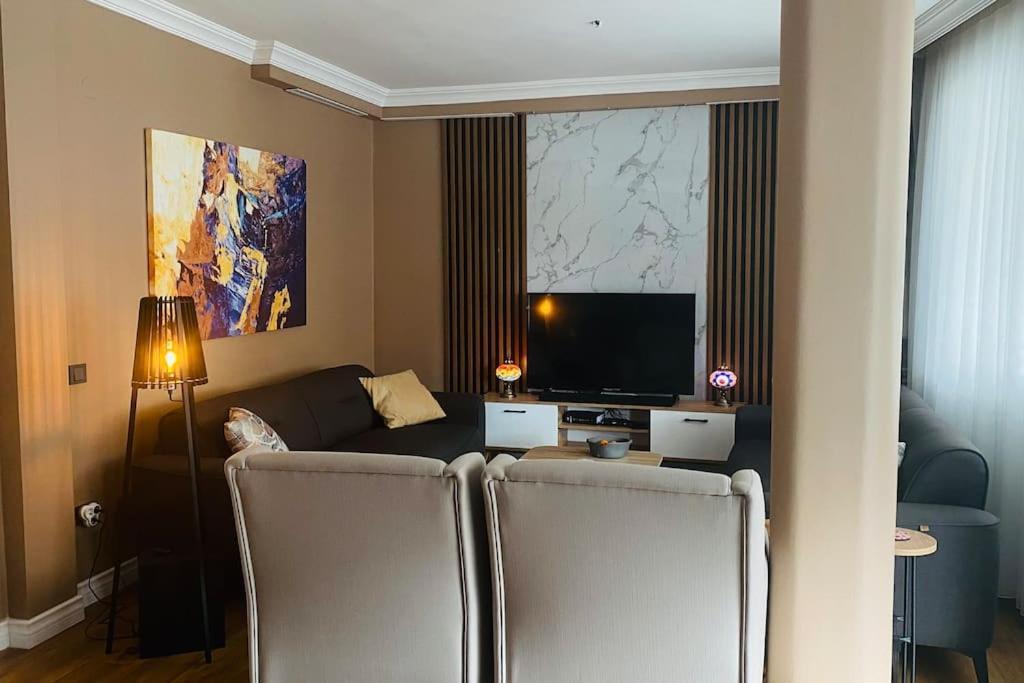 Appartement Sisli Osmanbey Taksim Large Terrace, Quietness And Space à Istambul Extérieur photo