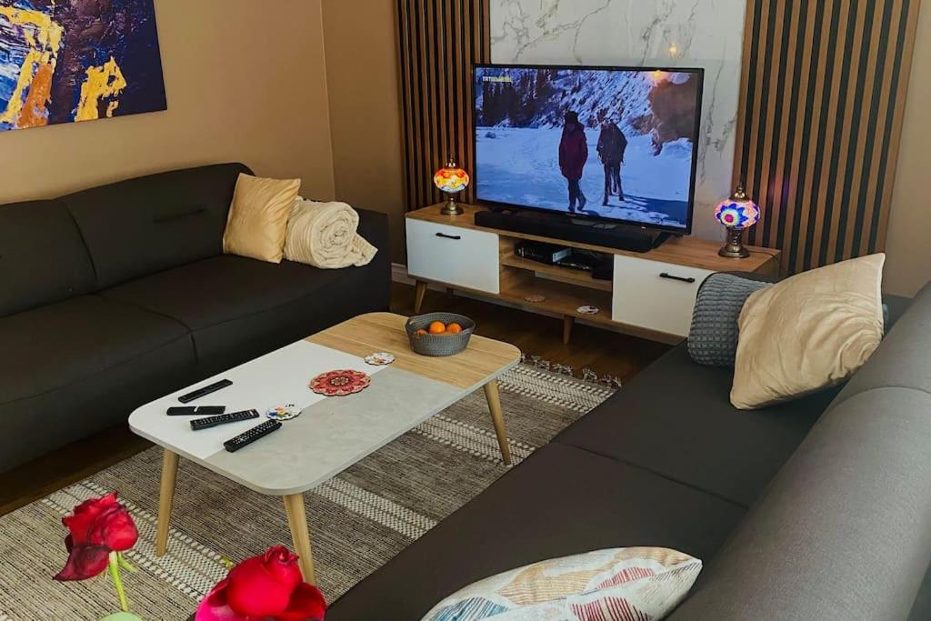 Appartement Sisli Osmanbey Taksim Large Terrace, Quietness And Space à Istambul Extérieur photo