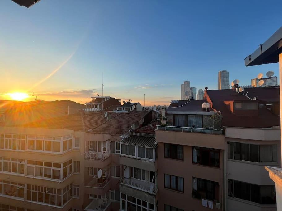 Appartement Sisli Osmanbey Taksim Large Terrace, Quietness And Space à Istambul Extérieur photo